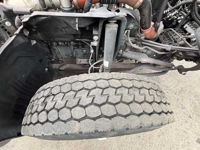 いすゞ エルフ 小型 平ボディ（クレーン付） TKG-NKR85R(108483) 32枚目