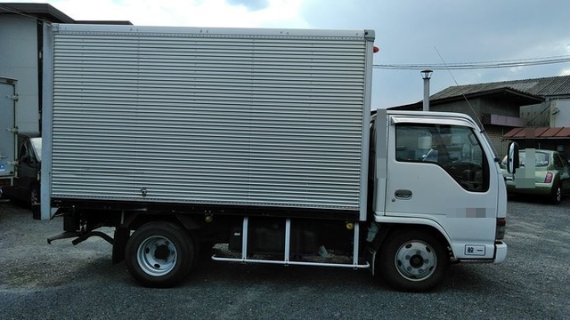 いすゞ エルフ 小型 バン KR-NKR81GN(3702) 9枚目