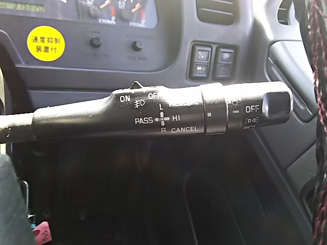 いすゞ ギガ 大型 トラクタ QKG-EXD52AD(7869) 32枚目