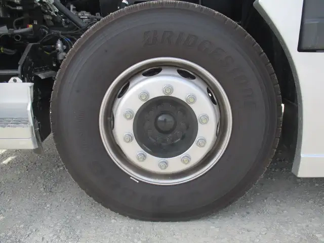日産自動車 クオン 大型 トラクタ 2RG-GK5DAB(108643) 9枚目