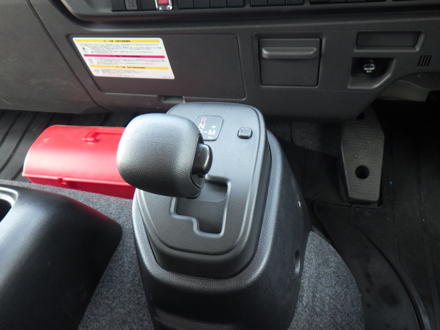 UDトラックス（日産） コンドル 中型 ウィング 2PG-BRR90T4(111060) 21枚目
