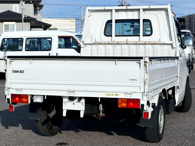 トヨタ タウンエース 小型 平ボディ DBF-S402U(111587) 3枚目