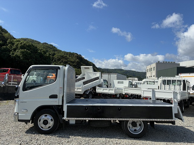 三菱ふそう キャンター 小型 平ボディ 2RG-FBAV0(107924) 11枚目