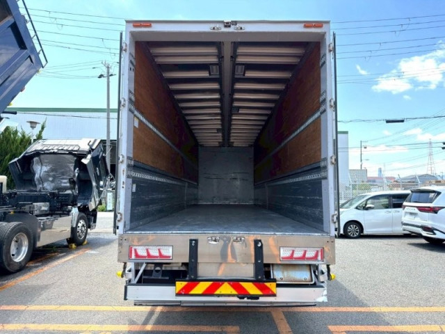 UDトラックス（日産） クオン 大型 ウィング 2PG-CD5CA(105955) 9枚目