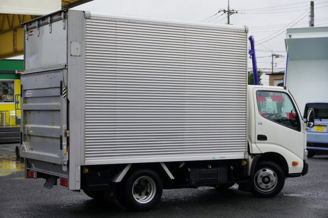 トヨタ ダイナ 小型 バン TPG-XZU605(110733) 8枚目