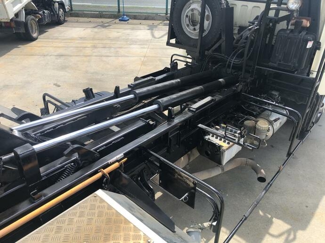 三菱ふそう ファイター 中型 コンテナ専用車 PA-FK61F(12017) 12枚目