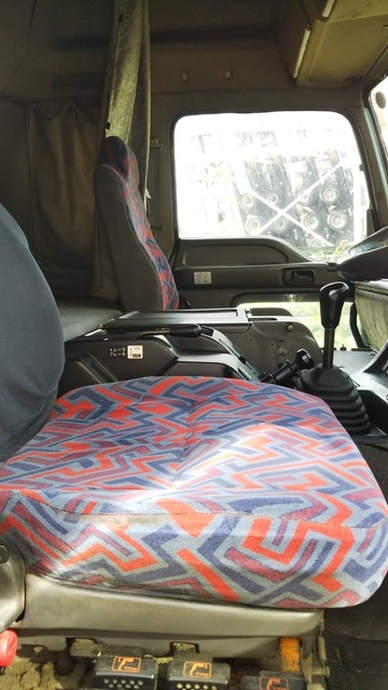 いすゞ ギガ 大型 トラクタ KL-EXD52D3(3588) 10枚目