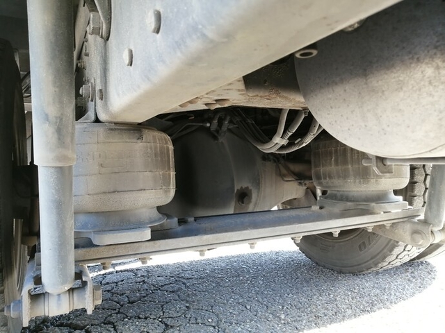 UDトラックス（日産） コンドル 増トン ウィング BDG-PK37D(5335) 19枚目