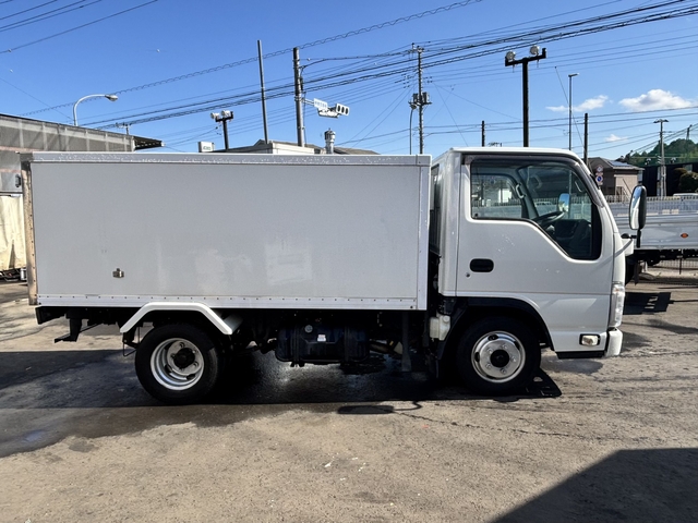いすゞ エルフ 小型 冷蔵冷凍バン TRG-NHR85AN(107839) 4枚目