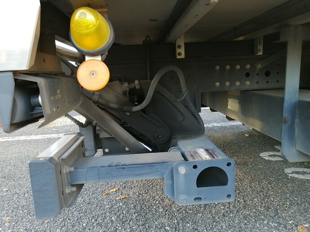 三菱ふそう キャンター 小型 冷蔵冷凍バン TKG-FEB50(4557) 39枚目