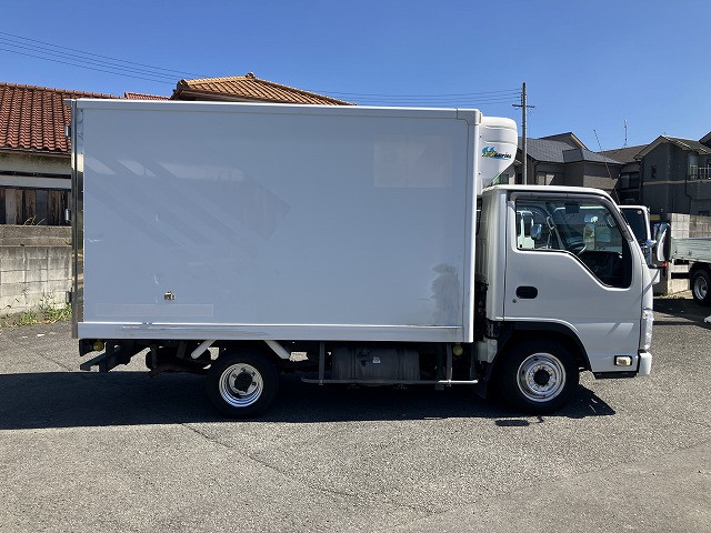 いすゞ エルフ 小型 冷蔵冷凍バン TPG-NHR85AN(112663) 5枚目