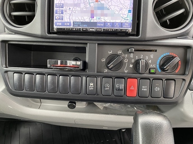 トヨタ トヨエース 小型 バン TKG-XZC605(12755) 38枚目
