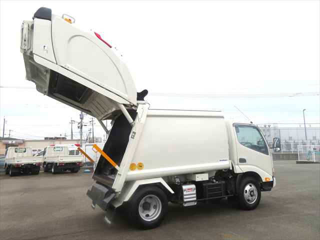 日野 デュトロ 小型 塵芥車（プレス式） 2RG-XZU605X(105326) 30枚目