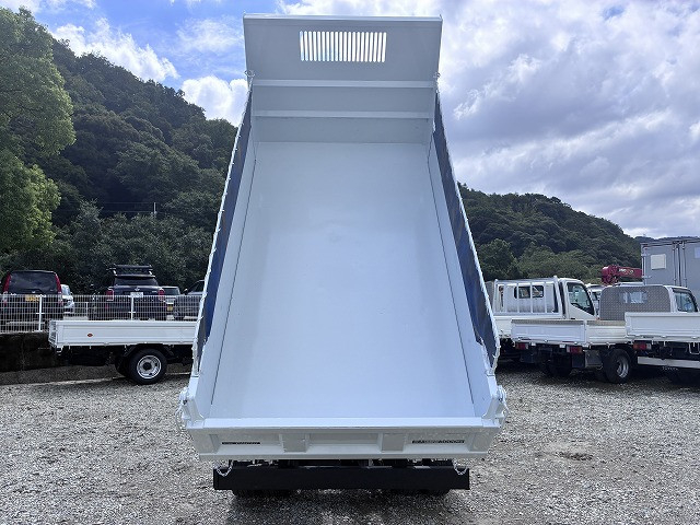 三菱ふそう キャンター 小型 土砂ダンプ 2RG-FBA60(112069) 7枚目