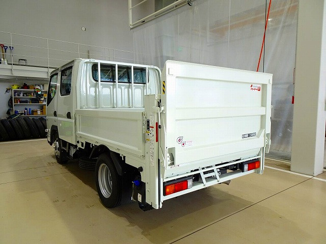 三菱ふそう キャンター 小型 Wキャブ 2RG-FBA20(95522) 4枚目