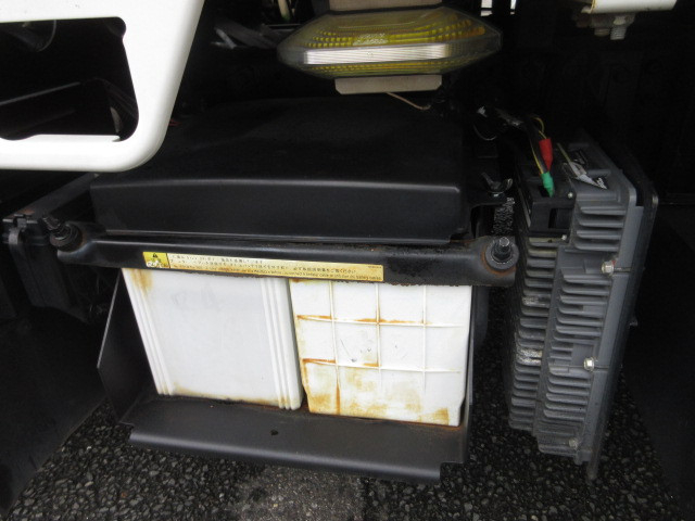 三菱ふそう キャンター 小型 平ボディ TPG-FBA20(112002) 40枚目