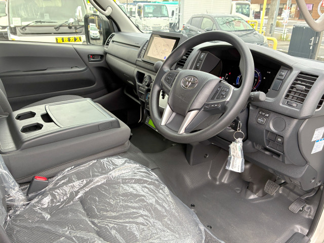 トヨタ ハイエース 小型 冷蔵冷凍バン 3DF-GDH201V(111996) 18枚目