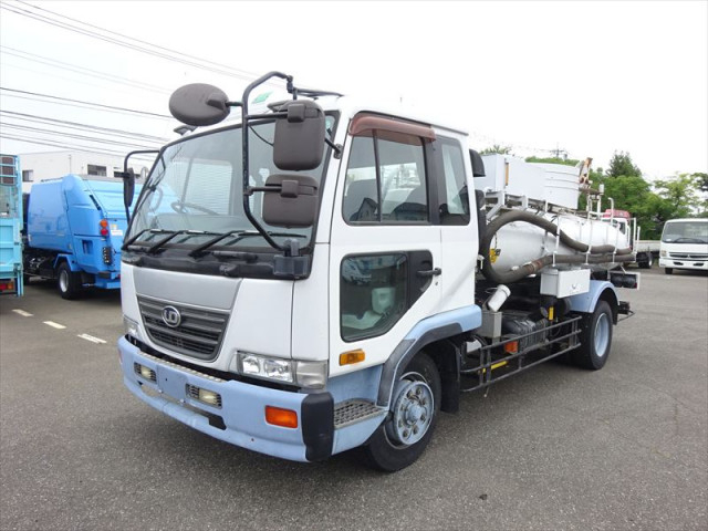 UDトラックス（日産） コンドル 増トン バキュームカー/糞尿車 KL-PK262FZ(109609) 1枚目
