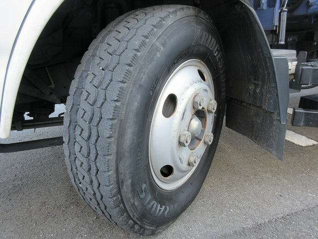 いすゞ エルフ 小型 平ボディ（クレーン付） BDG-NKR85R(7699) 26枚目