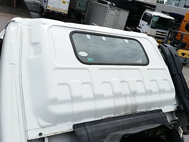 いすゞ エルフ 中型 コンクリートポンプ車 PA-NPR81N(8239) 10枚目