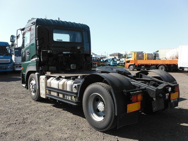 UDトラックス（日産） クオン 大型 トラクタ PKG-GK4XAD(7928) 3枚目