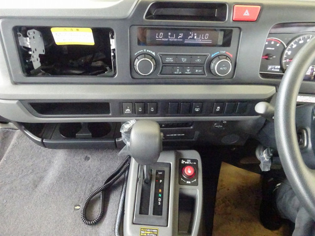 トヨタ コースター 小型 バス 2WG-GDB110(108659) 39枚目
