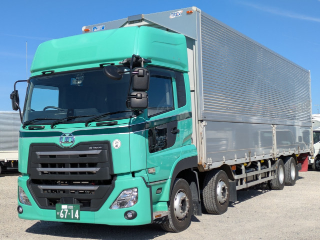 UDトラックス（日産） クオン 大型 ウィング 2PG-CG5CA(105686) 1枚目