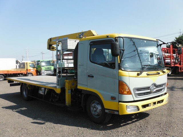 日野 レンジャー 中型 平ボディ（クレーン付） ADG-FD7JLWA(8600) 2枚目