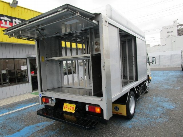 日野 デュトロ 小型 バン TPG-XZU645M(109781) 2枚目