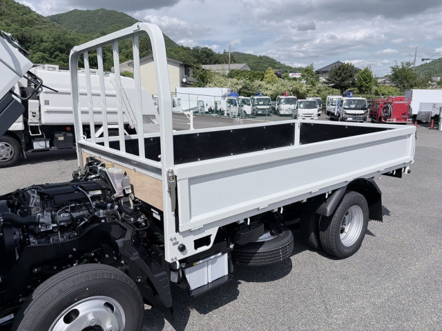 三菱ふそう キャンター 小型 平ボディ 2RG-FBA20(112331) 20枚目