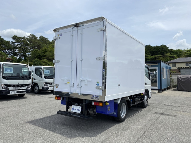 三菱ふそう キャンター 小型 冷蔵冷凍バン 2RG-FBAV0(108465) 7枚目