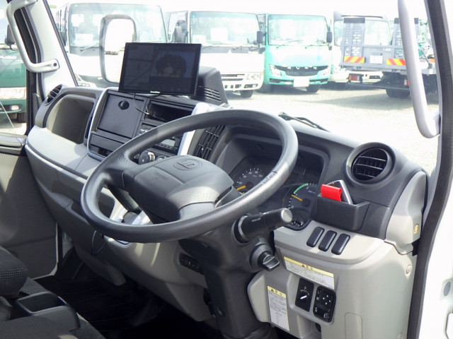 UDトラックス（日産） カゼット 小型 平ボディ 2RG-FGA2Y(110062) 46枚目
