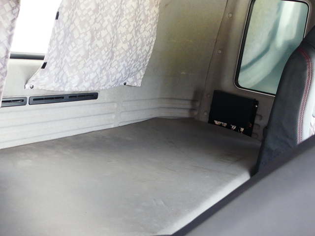 いすゞ ギガ 大型 コンテナ専用車 QKG-CYZ77AM(53468) 15枚目