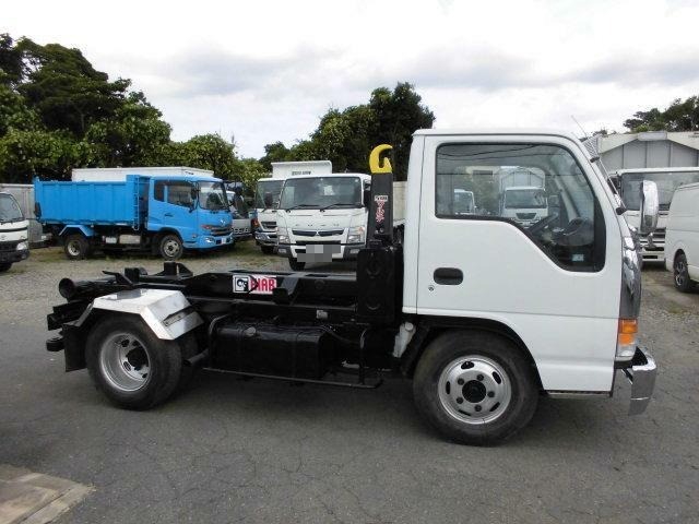 いすゞ エルフ 小型 コンテナ専用車 KC-NKR71EN(17845) 4枚目
