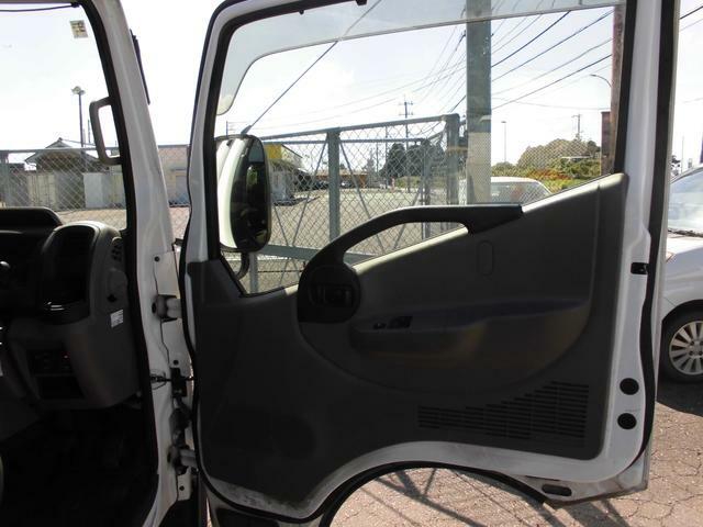 日産自動車 アトラス 小型 平ボディ CBF-SQ1F24(35131) 27枚目