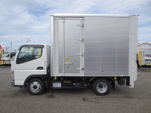 三菱ふそう キャンター 小型 バン 2RG-FBA20(11932) 9枚目