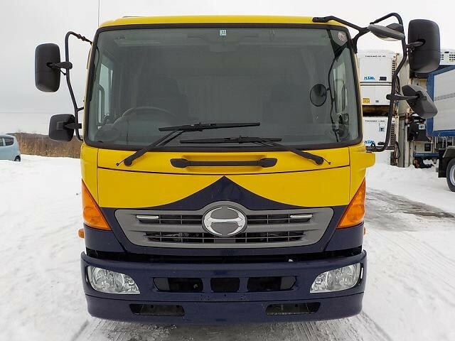 日野 レンジャー 中型 バン TKG-FD7JKAG(8393) 2枚目