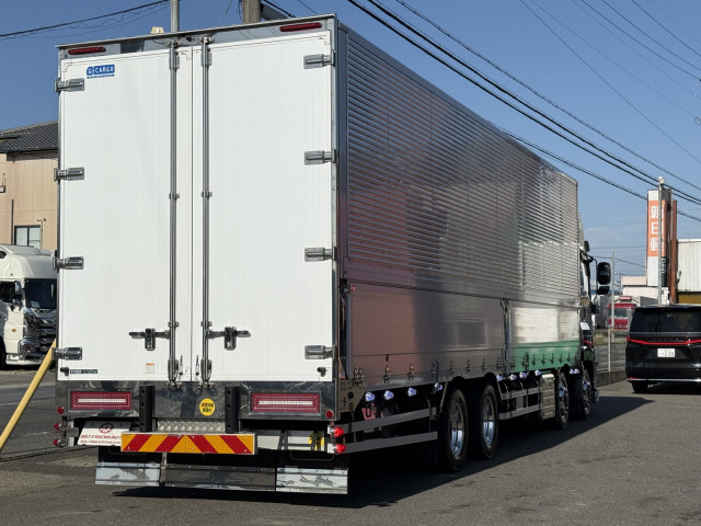 いすゞ ギガ 大型 ウィング 2PG-CYJ77C(112078) 6枚目