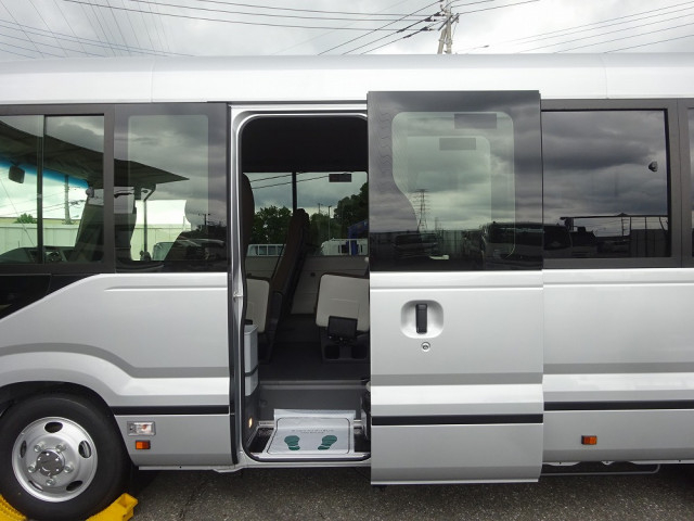 トヨタ コースター 小型 バス 2WG-GDB110(108246) 21枚目