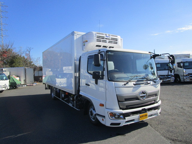 日野 レンジャー 中型 冷蔵冷凍バン 2PG-FD2ABG(99815) 2枚目