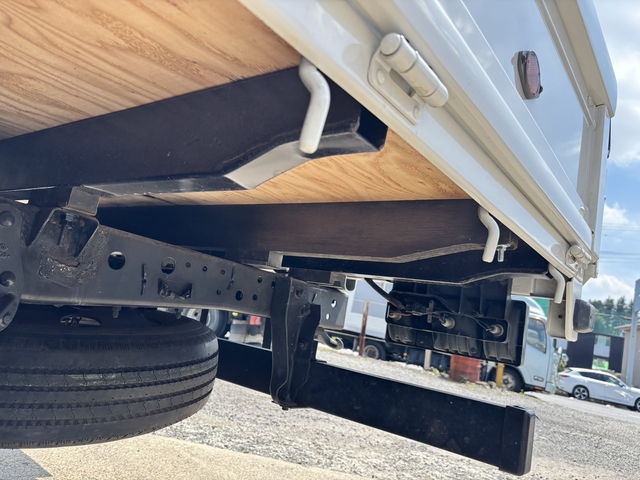 いすゞ エルフ 小型 平ボディ SKG-NLR85AR(107832) 24枚目