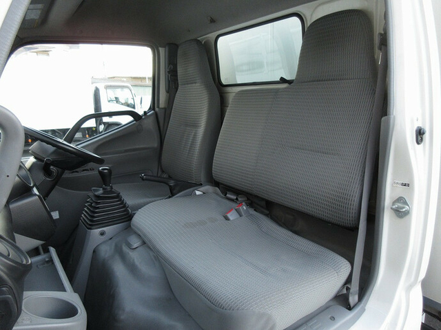 トヨタ ダイナ 小型 バン TKG-XZC675(8399) 44枚目