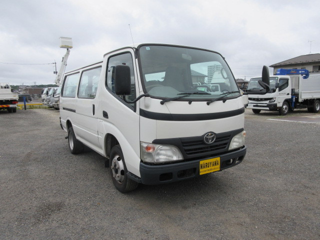 トヨタ ダイナ 小型 バン BDG-XZU508V(109087) 2枚目