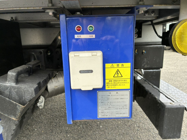 三菱ふそう キャンター 小型 冷蔵冷凍バン 2RG-FBA20(106380) 34枚目