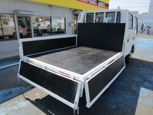 いすゞ エルフ 小型 Wキャブ TPG-NJR85A(109813) 2枚目