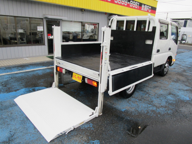 日野 デュトロ 小型 Wキャブ TKG-XZU605M(103779) 2枚目