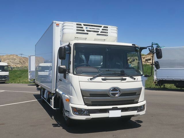 日野 レンジャー 中型 冷蔵冷凍バン 2KG-FD2ABG(27531) 1枚目
