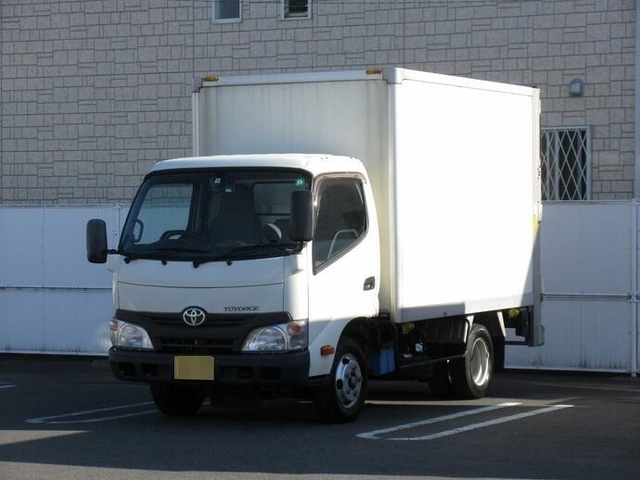 トヨタ トヨエース 小型 バン TKG-XZU605(12557) 1枚目