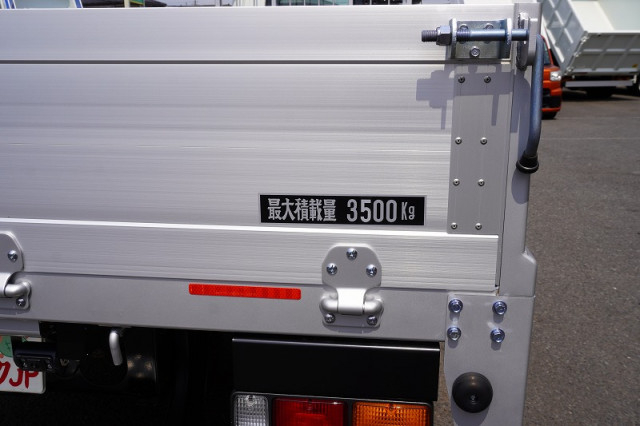 三菱ふそう ファイター 中型 平ボディ 2KG-FK65F(109010) 20枚目