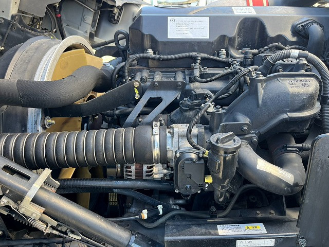 UDトラックス（日産） クオン 大型 ウィング QPG-CG5ZA(112635) 39枚目